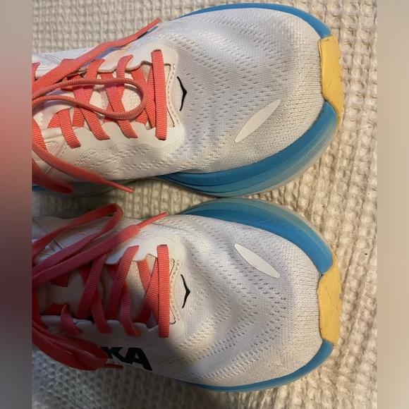 Hoka Bondi 8 - Women’s size 9.5 Wide - Picture 2 of 5